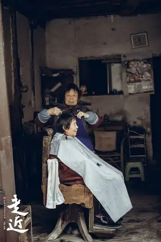纪实—走近即将消失的老理发店,探寻綦江美发60年的变迁!
