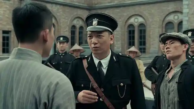 1912:工人罢工在法租界闹事 巡捕几句话就想敷衍了事-影视综视频-搜狐