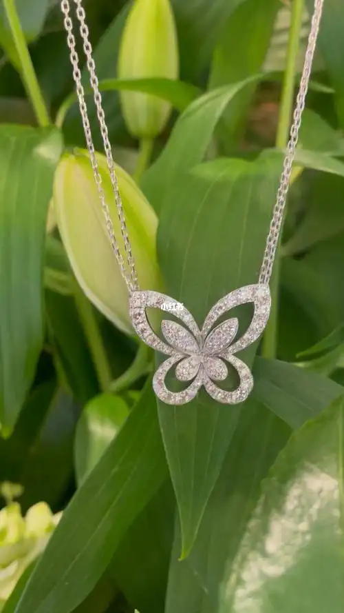 格拉夫蝴蝶项链