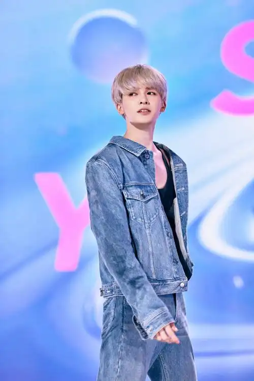 朱正廷亚洲超星团