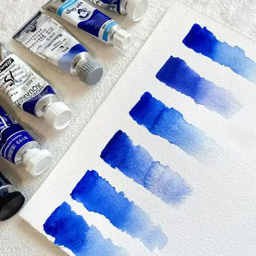 蓝色一直是水彩中用的比较多的 群青更是不可缺的颜色分享几个品牌