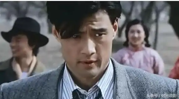 60岁于荣光近照曝光,真的是帅了一辈子,儿子像他颜值很高