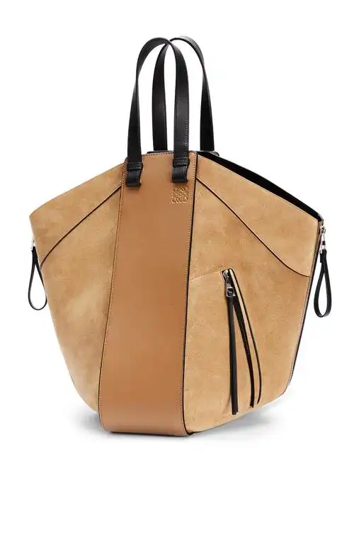 新包| loewe 上架 hammock 系列新包型:大尺寸托特包