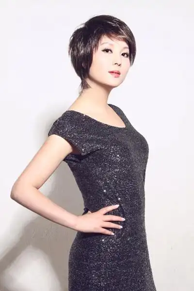 张可儿简谱_张可儿演唱江南情简谱