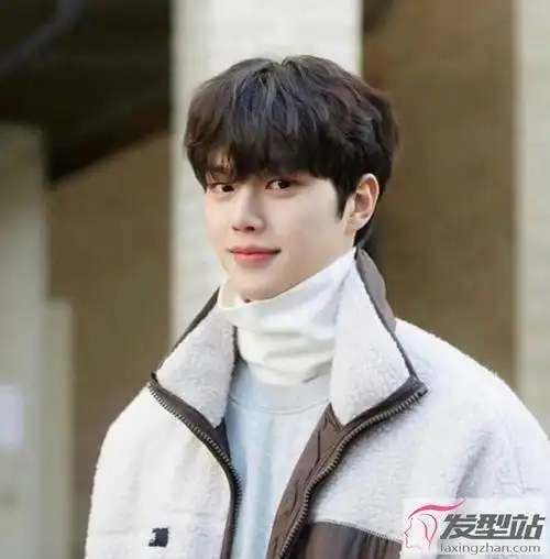 2021潮流男士短发 时尚帅气又酷炫-时尚男发-发型站_最新流行发型设计