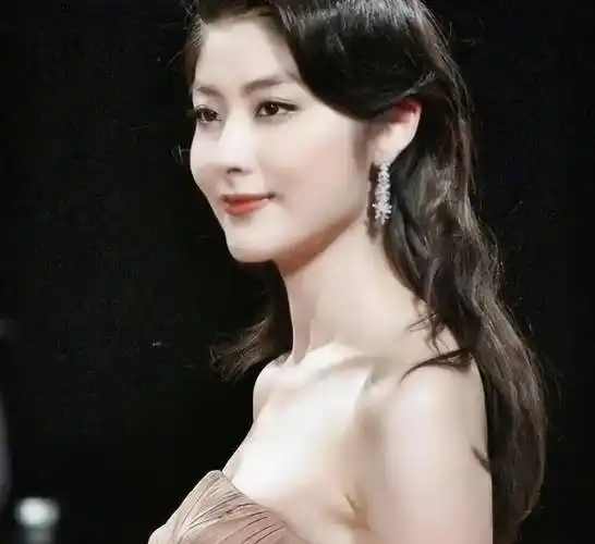 陈慧琳近照气质佳!