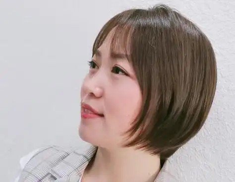 中年方脸女士流行短发设计在这里_女生扫一扫脸型配发型_扫一扫自己