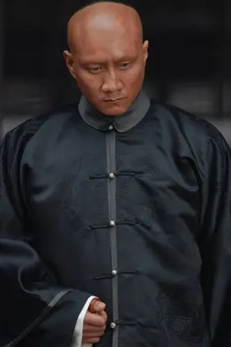 《十月围城》众生相:一场事先张扬的暗杀事件