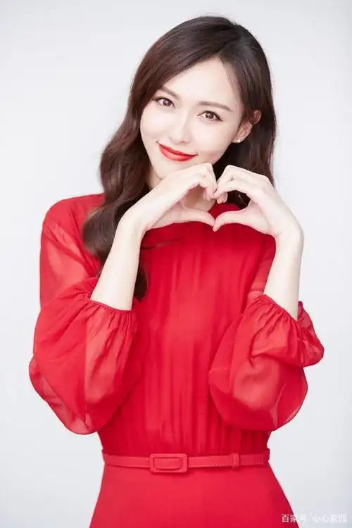 这颗"糖糖"有点甜,中国知名影视女演员,唐嫣你喜欢吗