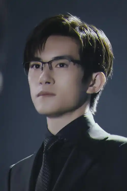 易烊千玺奇迹成功人士造型##易烊千玺电影奇迹