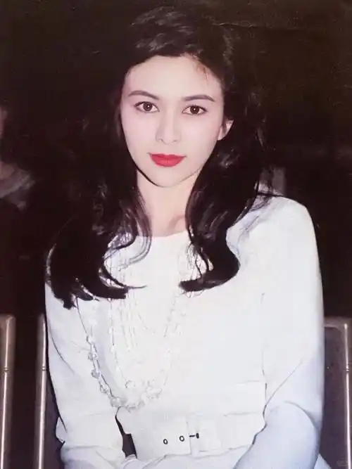 原创61岁依然单身关之琳年轻时没管好下半身后半辈子为此独守寂寞