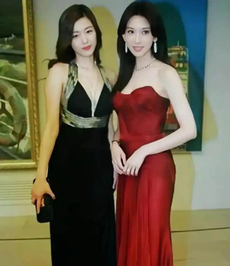 全智贤与林志玲都是模特出身,林志玲身高173厘米,没想到全智贤比她还