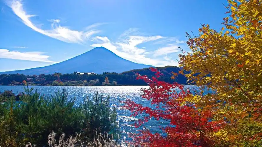 美轮美奂的自然山水美景,高清壁纸,风景图片-回车桌面