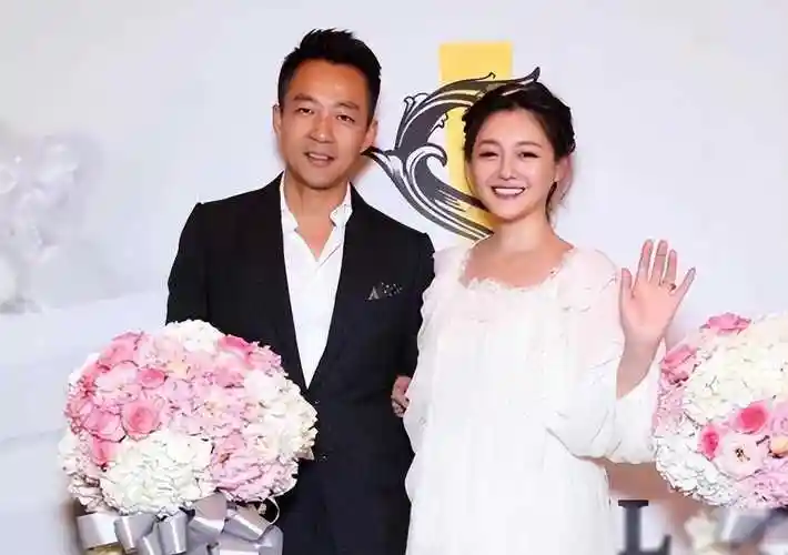 限制探视权案一审:大s放弃赡养费,汪小菲受限制_赵丽颖_冯绍峰_影响