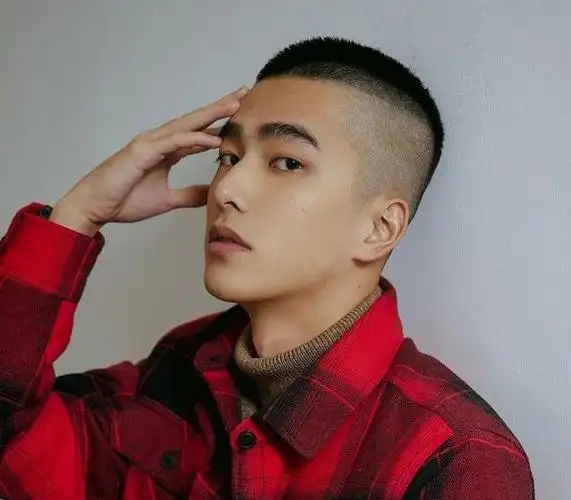 2021留这6款潮流造型,让你更显时髦帅气|寸头|烫发|短发_网易订阅