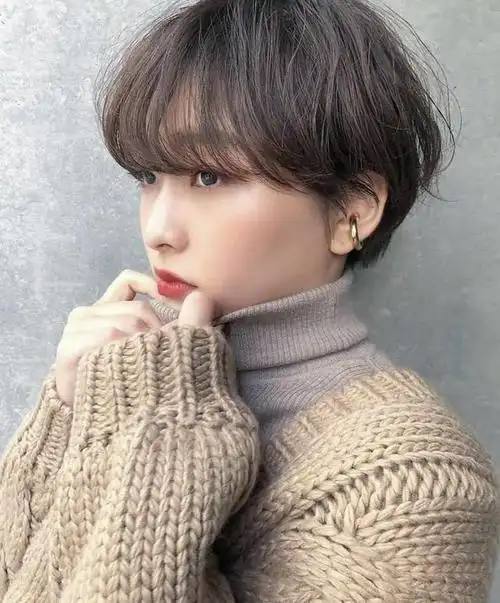 2019年没舍得剪的头发2020年开春换一款脱单齐耳短发吧