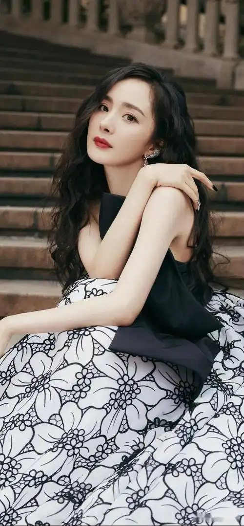 超级女神杨幂,绝色女王气场霸气十足,超美时尚超清大片全屏壁纸