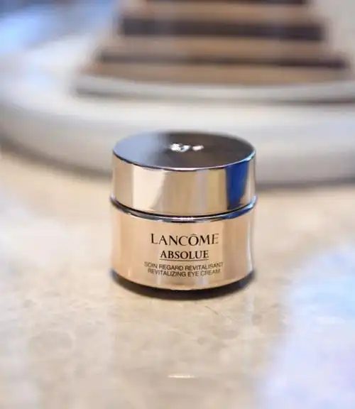 兰蔻值得买的4款护肤品:菁纯眼霜淡纹,小黑瓶抗初老,别选错了