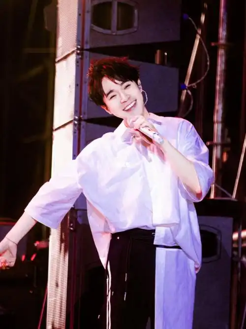 吴青峰太空人单收cd一般是多少钱