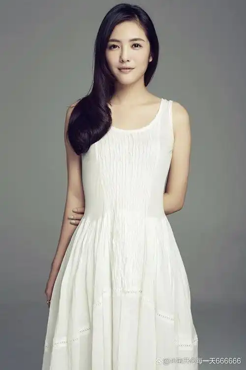 说起蔡文静,这几年算是比较火的女演员之一了,在2014年凭借青春剧