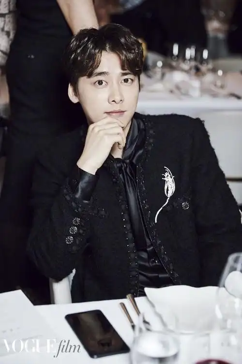 一人一张明星年度神图#一张不够 我要放18张 李易峰yyds!李易峰最 !!