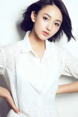 《麻辣变形计》张燕扮演者艾晓琪个人资料