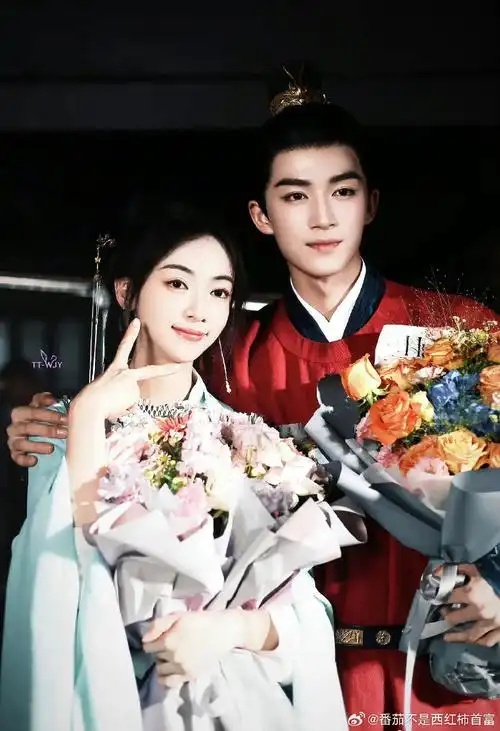 吴谨言王星越许凯打包演燃冬