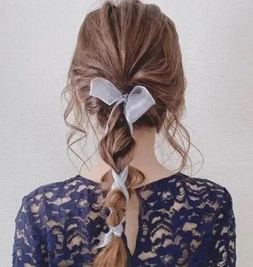 长发怎么扎好看减龄 换上编发马尾又甜又美