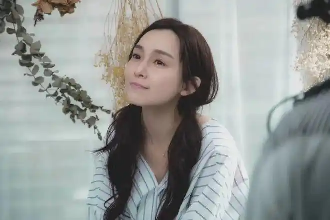 范玮琪而我现在最大的问题是爱他胜过爱自己