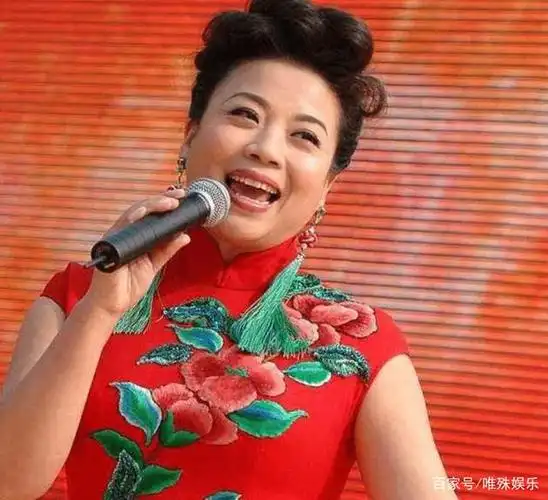 52岁的张也:为何至今单身?看完她的经历一般人还真不敢娶