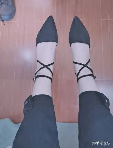 说说看女生的脚很大是什么样的感觉?