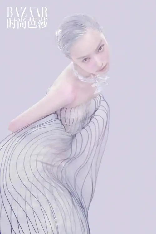 时尚芭莎2021年四月刊封面倪妮