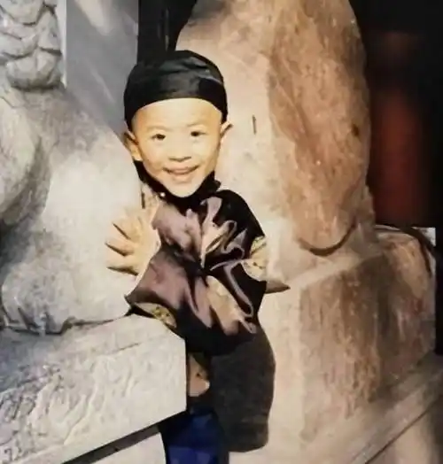 彭于晏:从"正方体男孩"的成长史,41岁至今单身是因为没人要吗