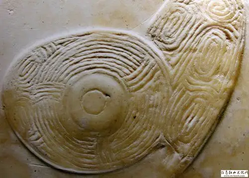 出售的反山琮王复制品---参考现代纹饰刻画 - 良渚文化论坛 - 任南