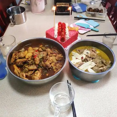 自己过生日自己做饭!(大盘鸡&酸汤肥牛)求夸!