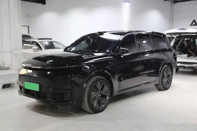 理想l9济南欧瑟全车装贴oviio隐形车衣 xblack黑武士窗膜 全车黑化