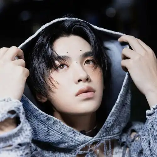 justin黄明昊的宣宣