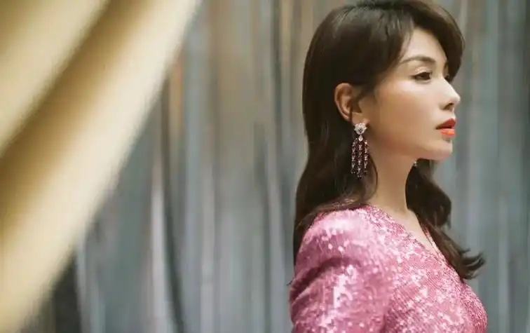 刘涛黑历史被扒?一女星公开指责:她技术很好,为上位不顾一切