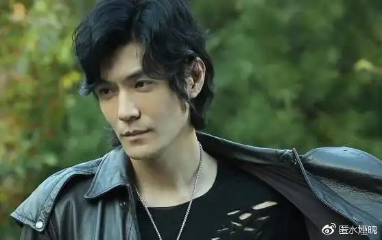 "黑瞎子"季晨一个词形容和白宇的友谊,听完网友不淡定了!