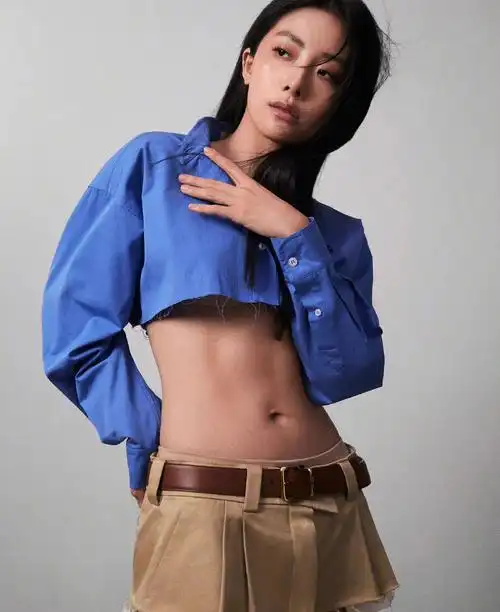 喻言腹肌我直接飞孩子