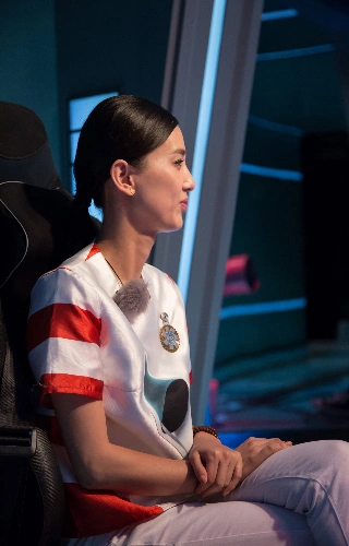 黄圣依沉稳领队本周《星星的密室》 双商并重惹人爱