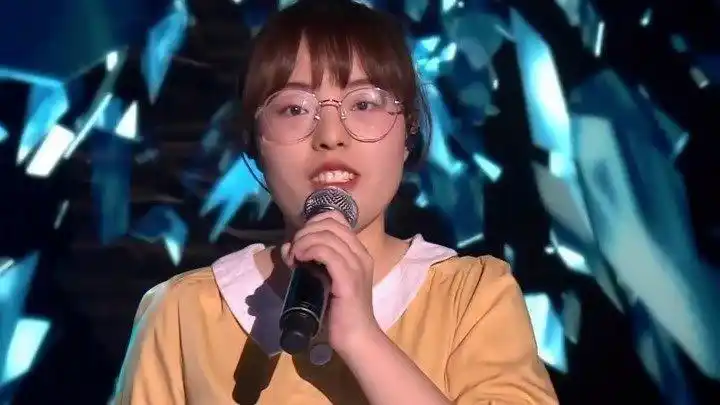 中国好声音2019邢晗铭魔性演唱沉浸在音乐世界无法自拔