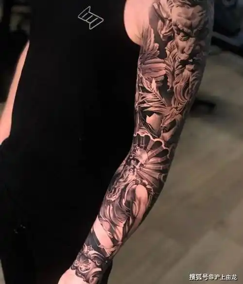 上海由龙纹身分享写实风格的花臂纹身图案欣赏_题材