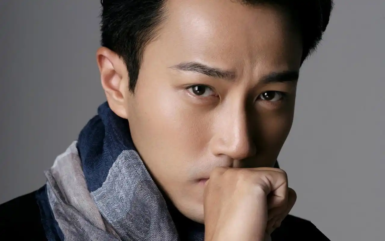 帅哥刘恺威高清壁纸桌面