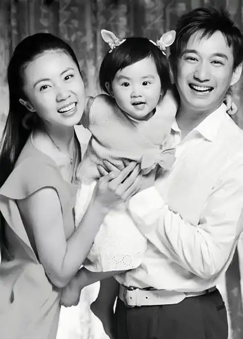 孙莉:本可前途无量,却选择18岁跟了黄磊,40岁拼三胎她