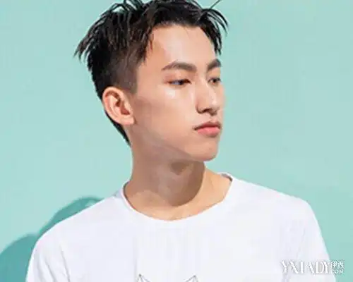 男生两边起发脚发型大全 不可错过的男神范发型