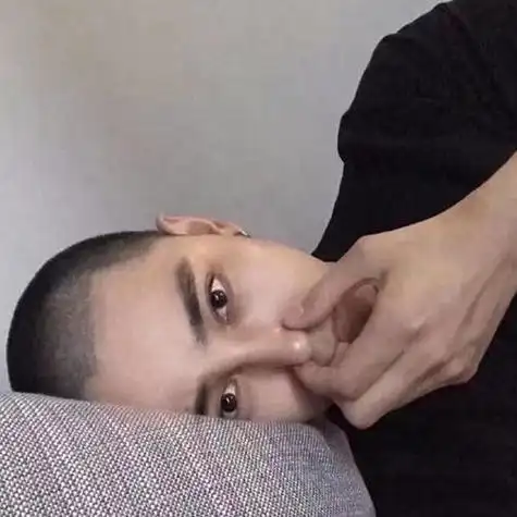 白头短发微信头像男 男生头像图片大全 -【爱个性】