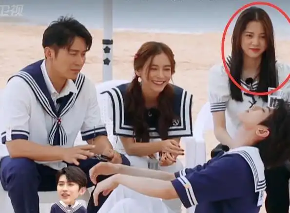 前期传出蔡徐坤和欧阳娜娜有着恋情,不过多久他们一起参加综艺节目,来