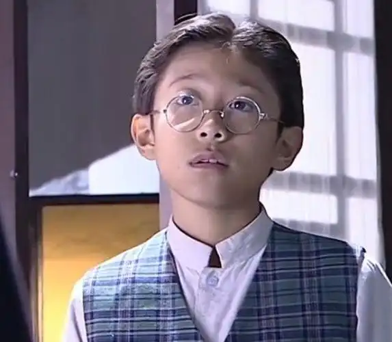 8位童星今昔对比:吴磊成"顶流",张一山陷入困境,他逐渐消失