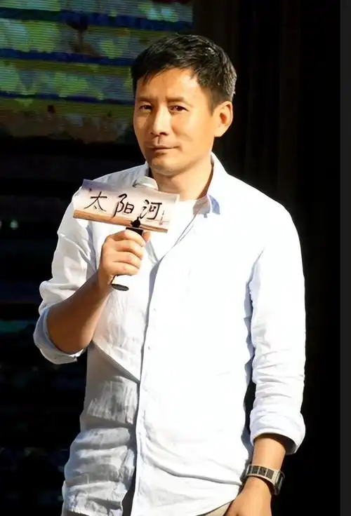 田小洁:出道二十年低调无绯闻,对江珊一见钟情,待继女如亲生